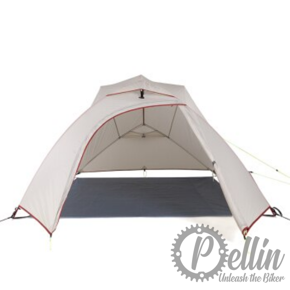 Cloud Up set up as a tarp tent. For this you only need the flysheet, mat and tent poles. This setup saves a lot of weight and is ideal as a summer tent in locations with few insects